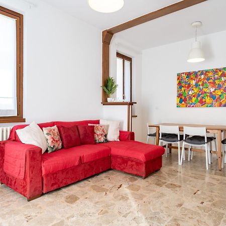 Terrazza Fucinetta Apartman Introbio Kültér fotó