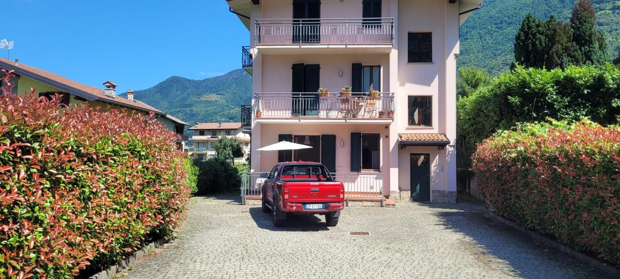Terrazza Fucinetta Apartman Introbio Kültér fotó