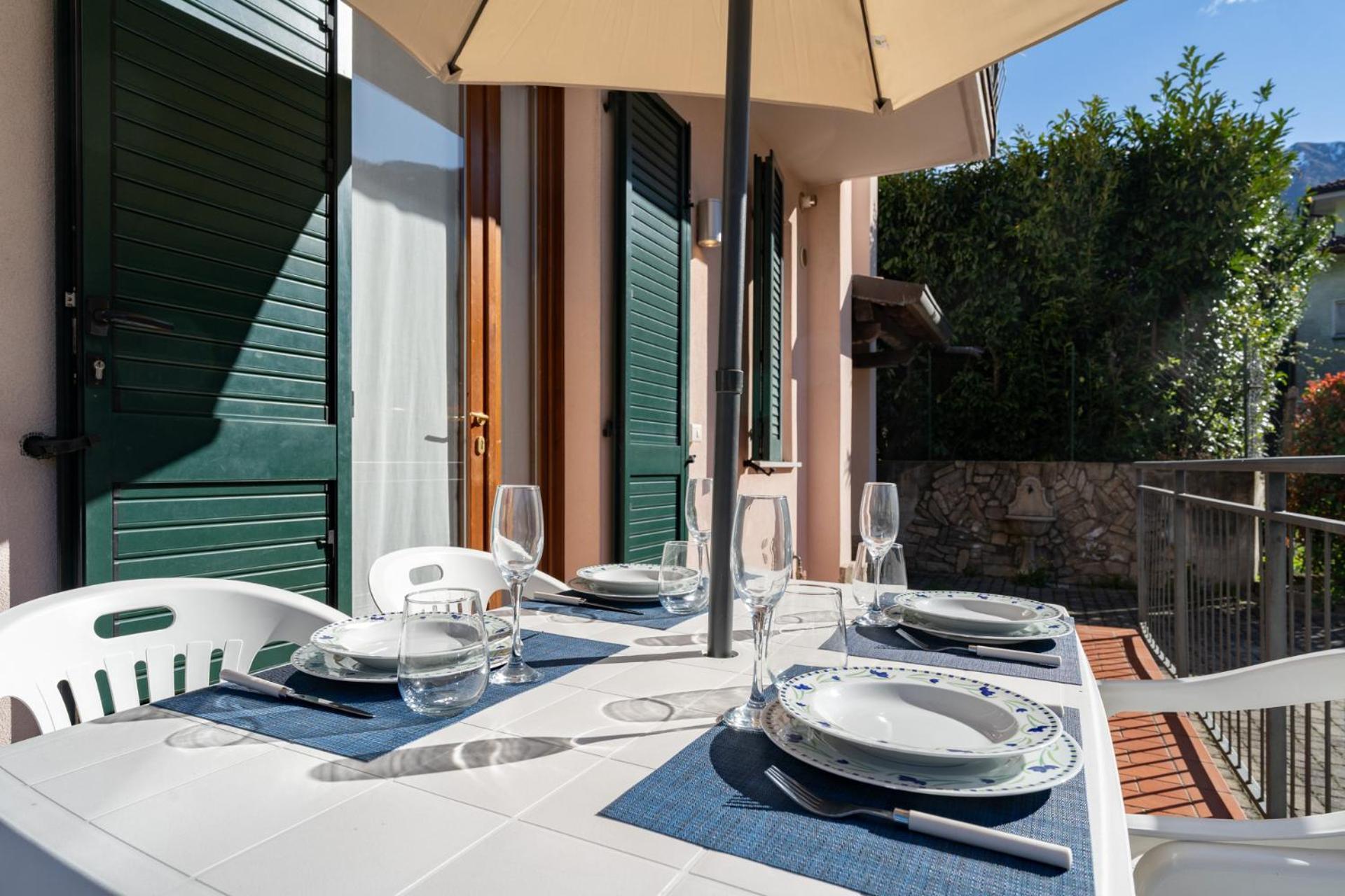 Terrazza Fucinetta Apartman Introbio Kültér fotó