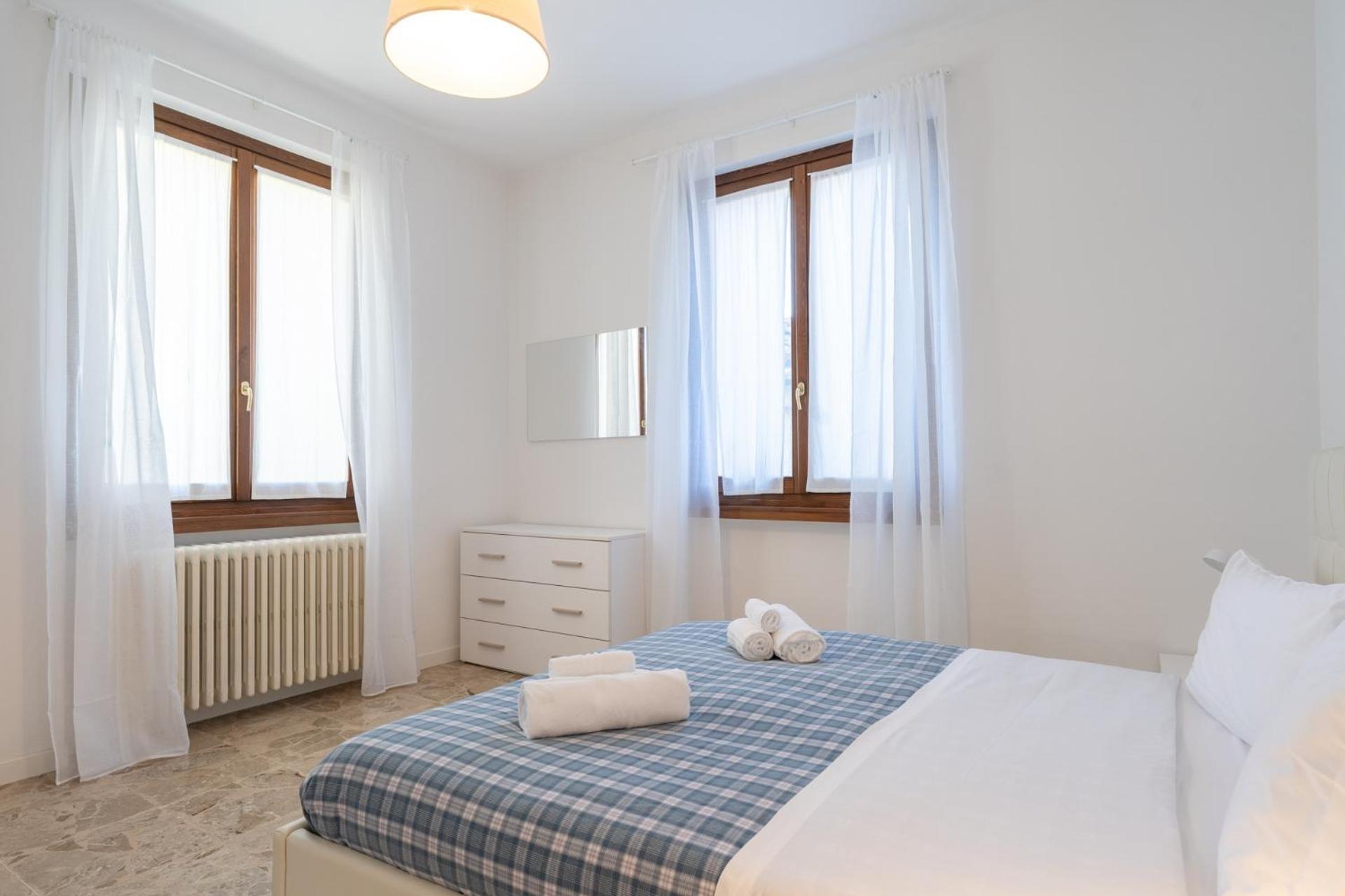 Terrazza Fucinetta Apartman Introbio Kültér fotó